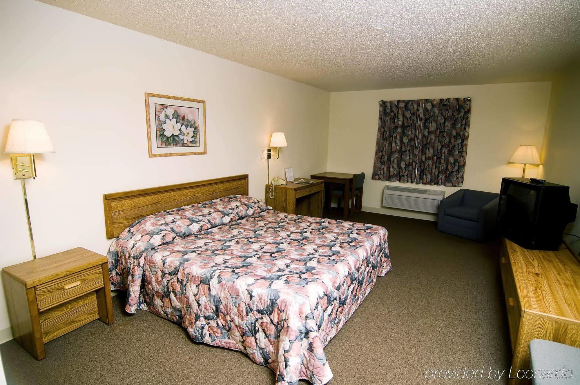 Rodeway Inn & Suites Hemphill Exterior photo